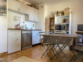 Studio 4 pers. au pied des pistes, balcon, parking, Wi-Fi, proche commerces - FR-1-572-238
